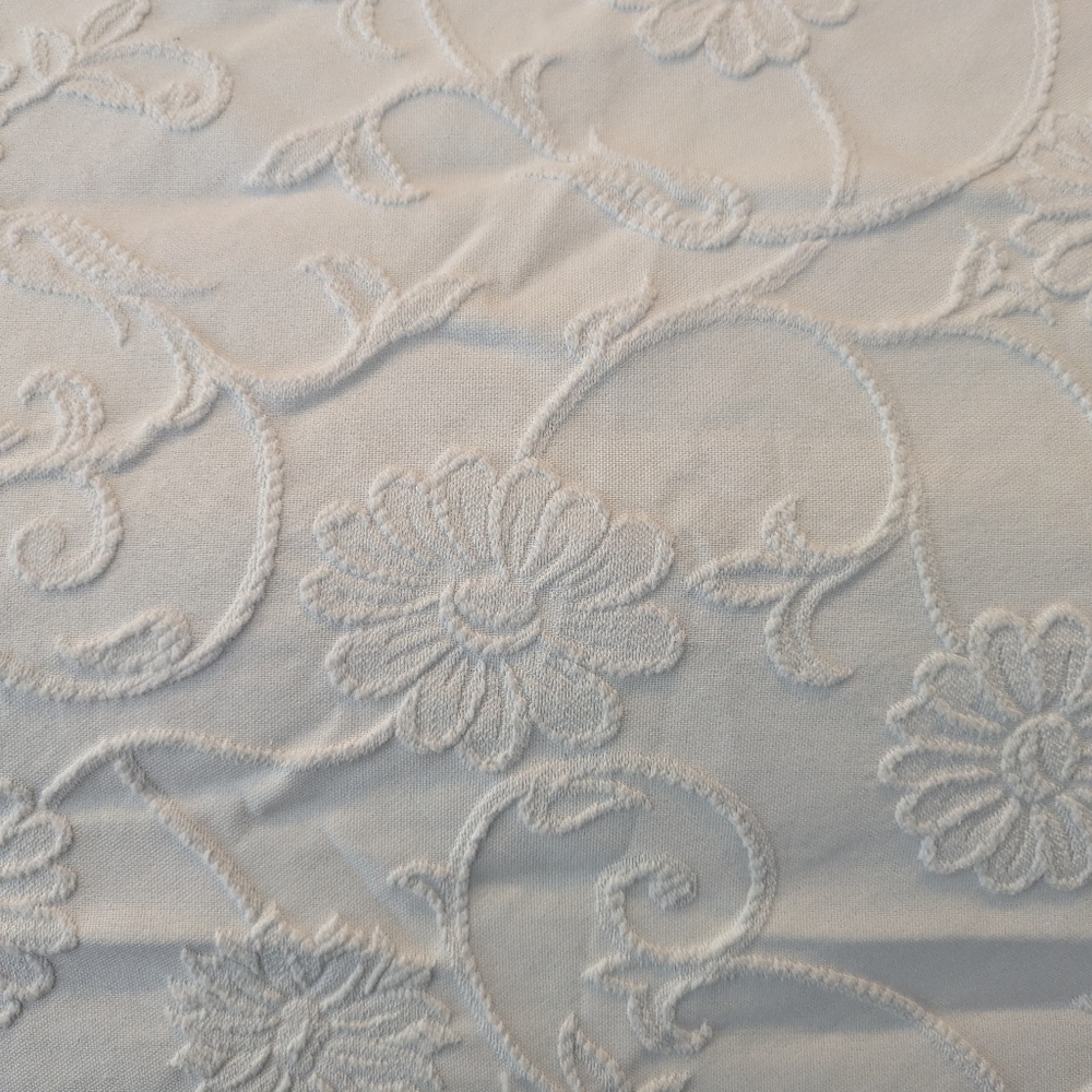 THE LINEN SOURCE Ivory Mattelasse Twin Bedspread Coverlet - Picture 6 of 7